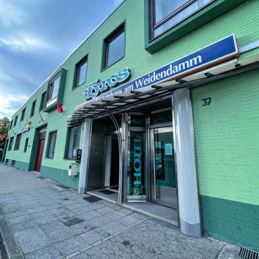Tyros Hotel Und Gaestehaus Am Weidendamm Hannover Ngoại thất bức ảnh